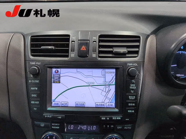 TOYOTA MARK X ZIO