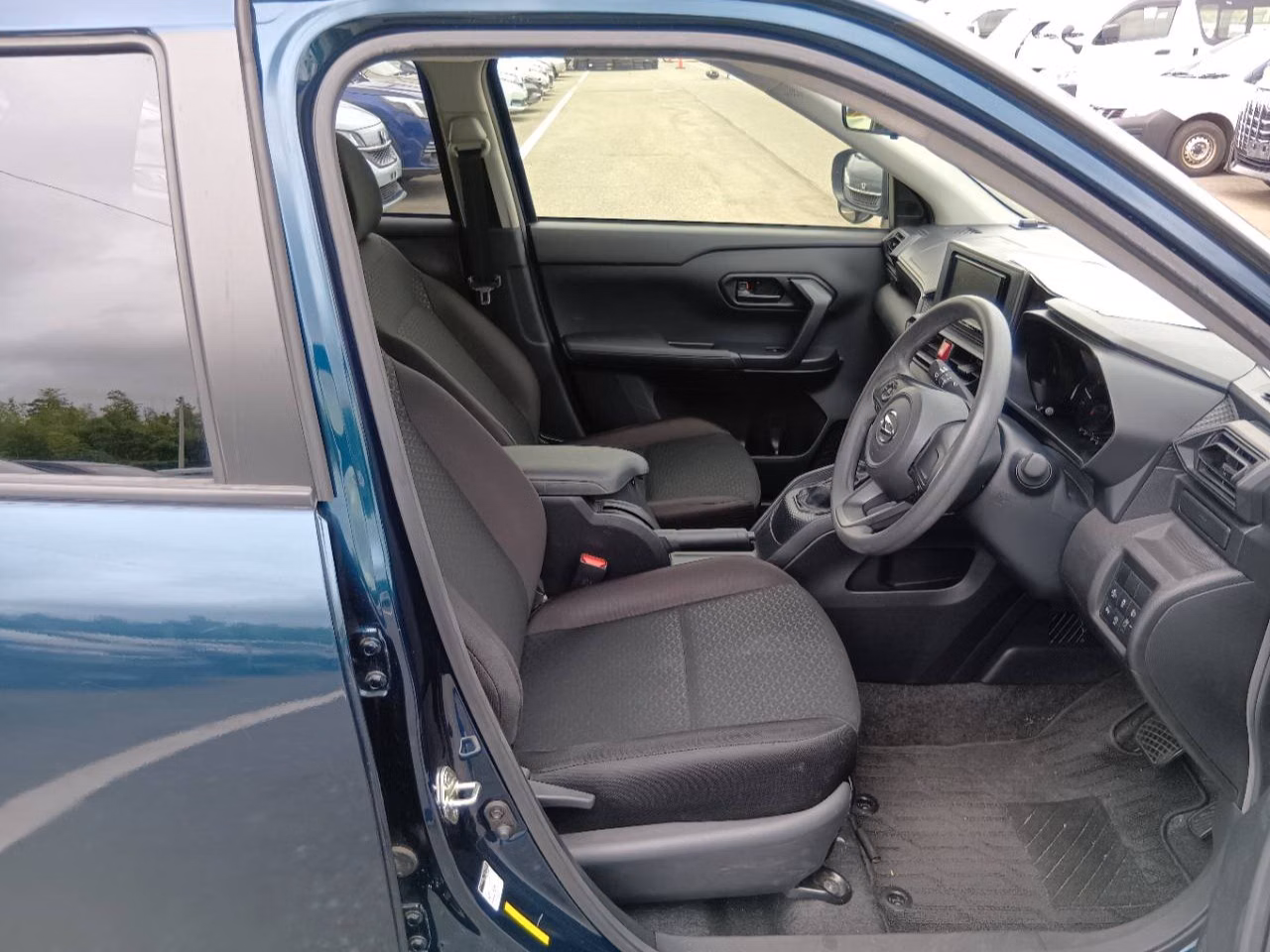 DAIHATSU ROCKY