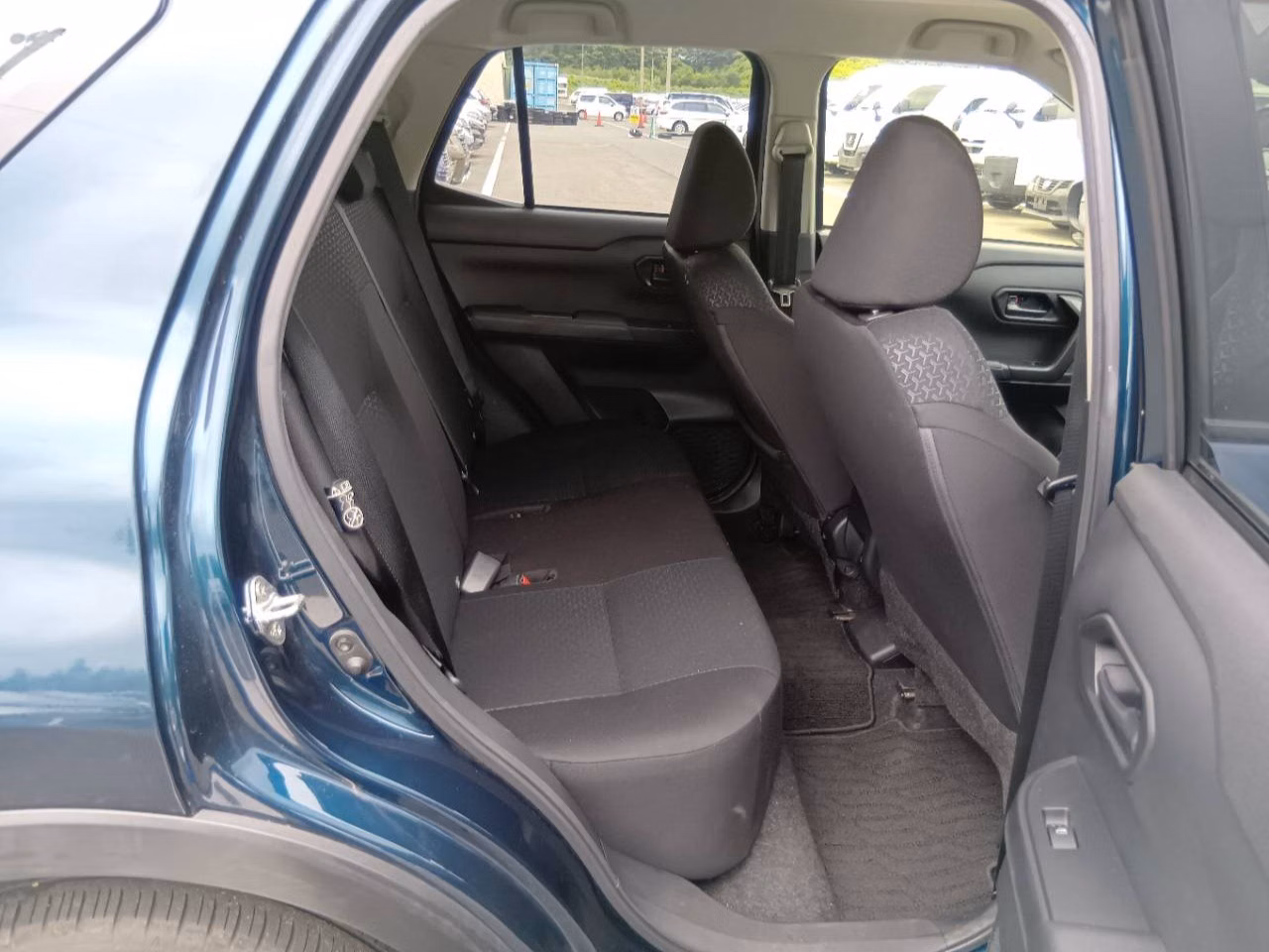 DAIHATSU ROCKY
