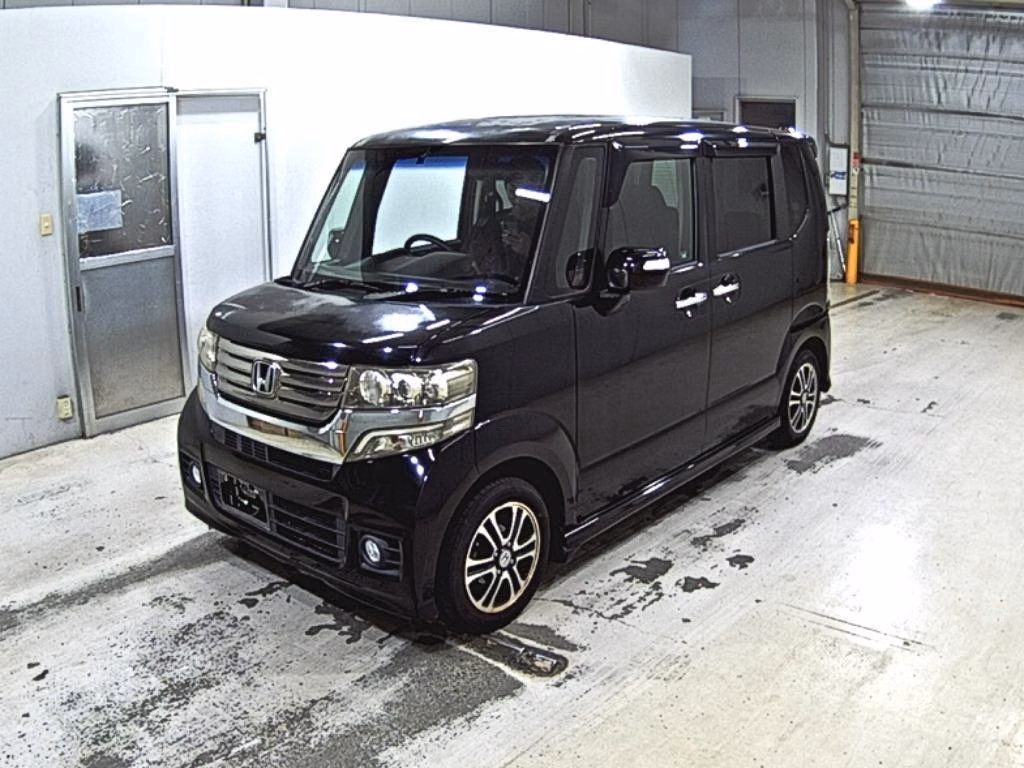 HONDA N-BOX