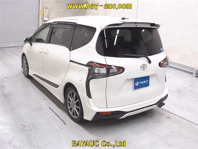 TOYOTA SIENTA