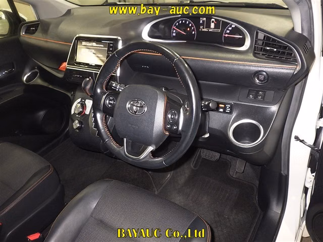 TOYOTA SIENTA