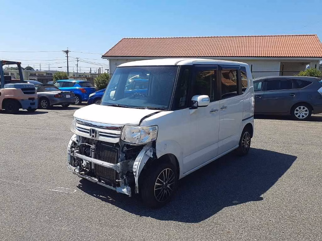 HONDA N-BOX