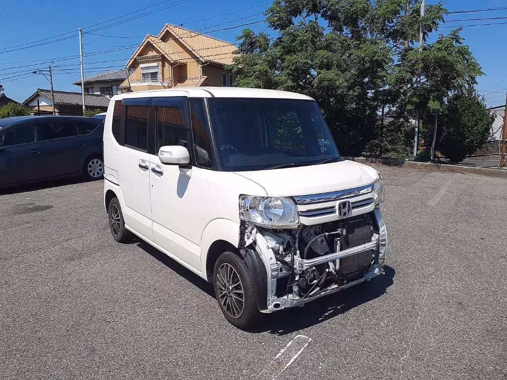 HONDA N-BOX