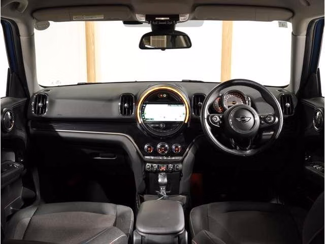 MINI CROSSOVER