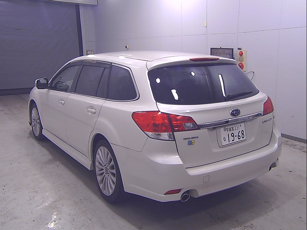 SUBARU LEGACY