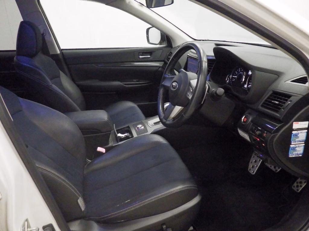 SUBARU LEGACY