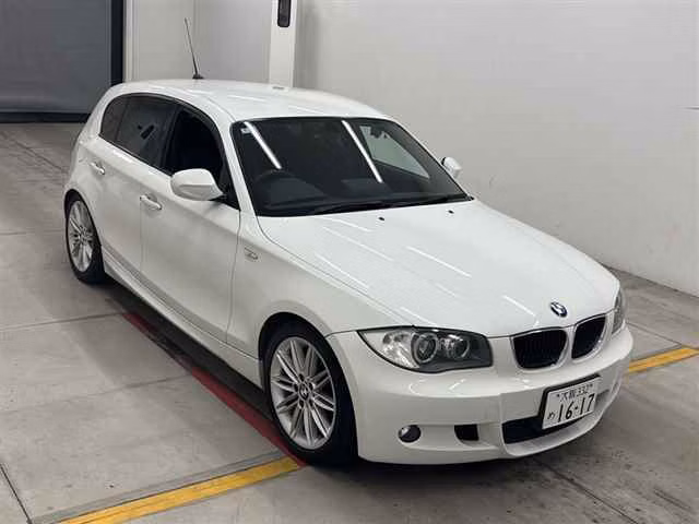 BMW 1-SERIES