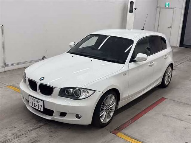 BMW 1-SERIES