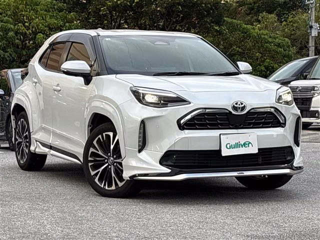TOYOTA YARIS CROSS