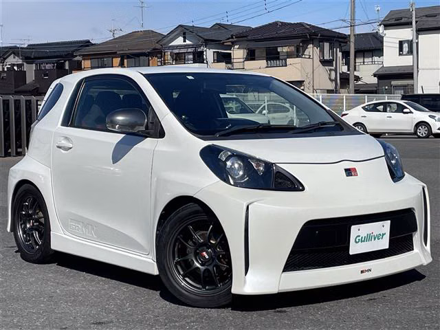 TOYOTA IQ