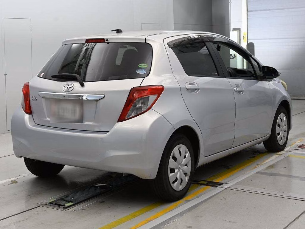 TOYOTA VITZ