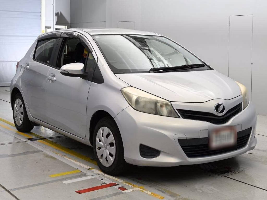 TOYOTA VITZ