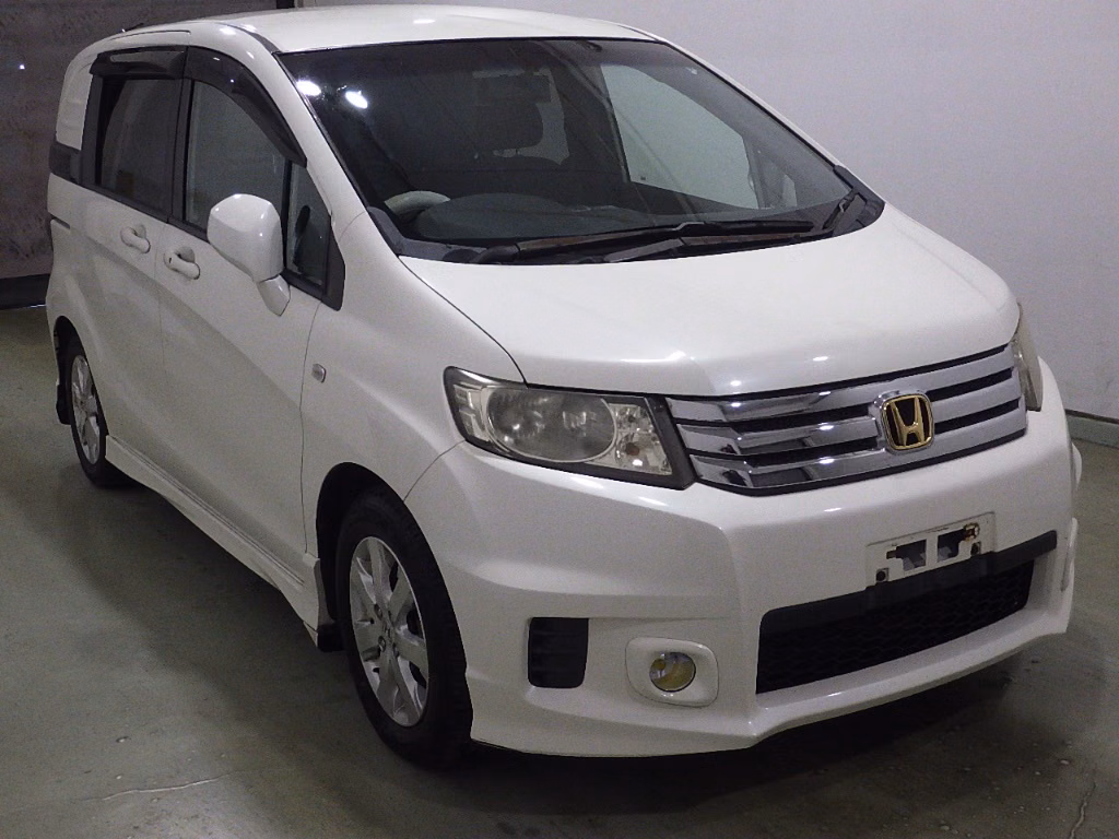 Honda Freed Spike