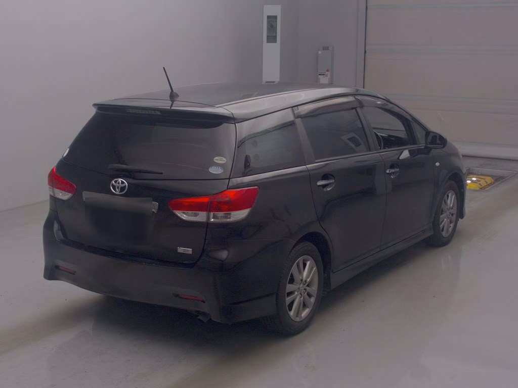 TOYOTA WISH