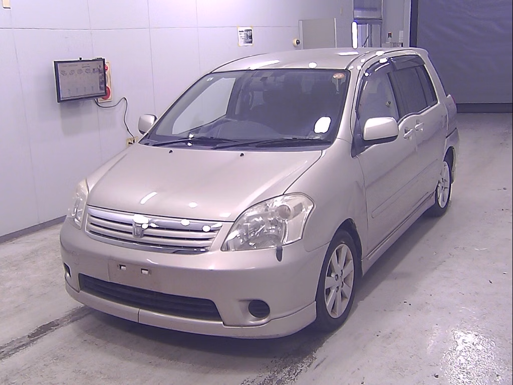 TOYOTA RAUM