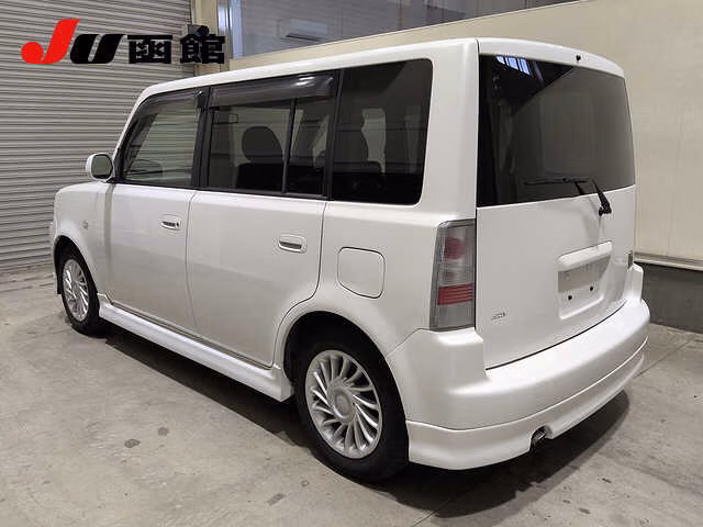 TOYOTA BB