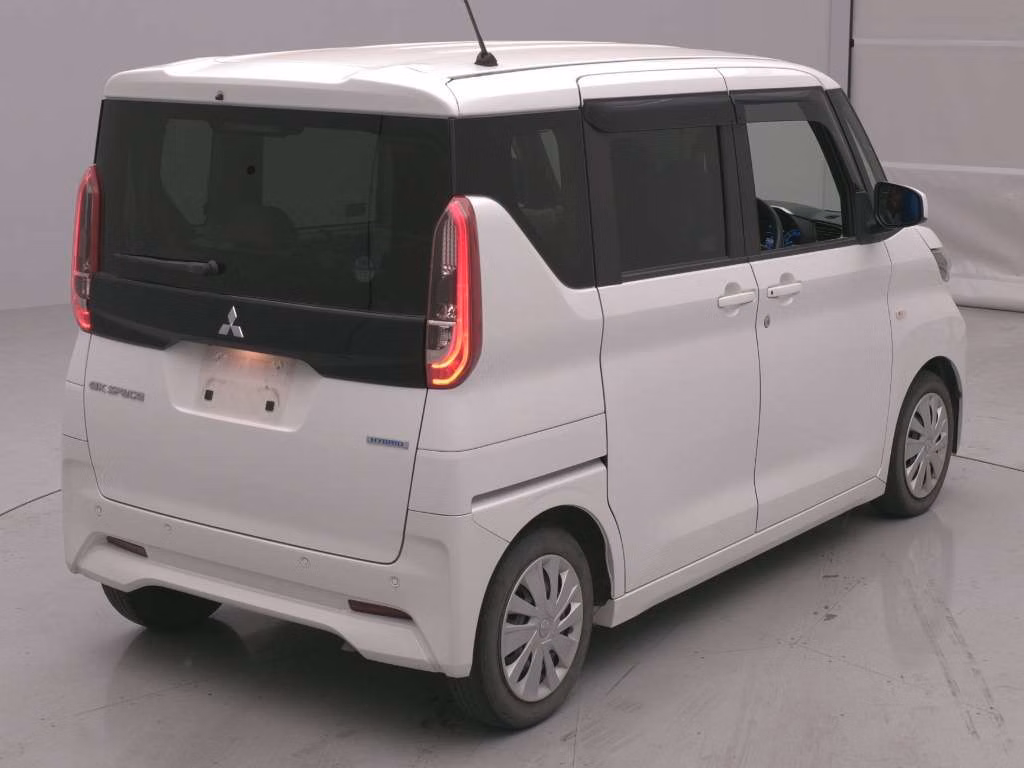 MITSUBISHI EK SPACE