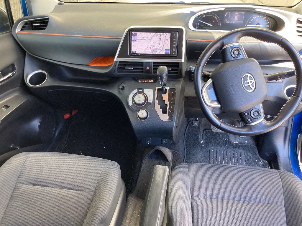 TOYOTA SIENTA