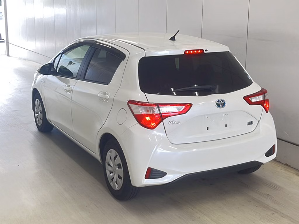TOYOTA VITZ