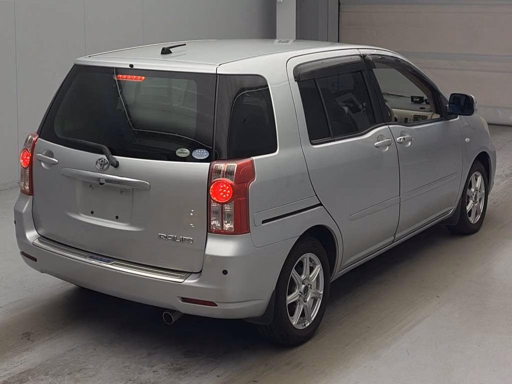 TOYOTA RAUM