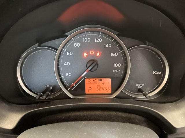 TOYOTA VITZ