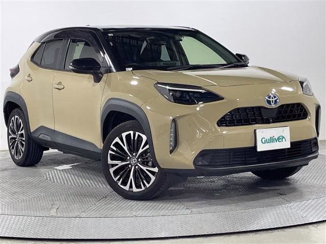 TOYOTA YARIS CROSS
