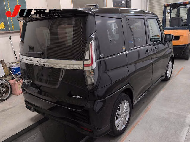 MITSUBISHI DELICA D:2
