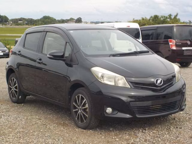 TOYOTA VITZ