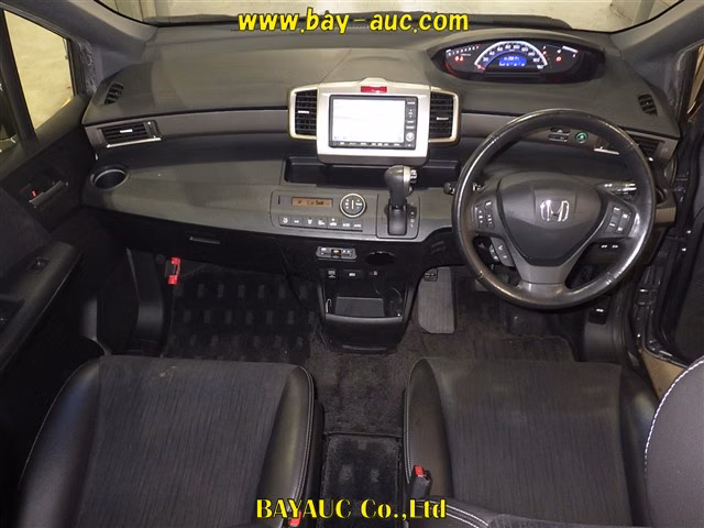 HONDA FREED SPIKE