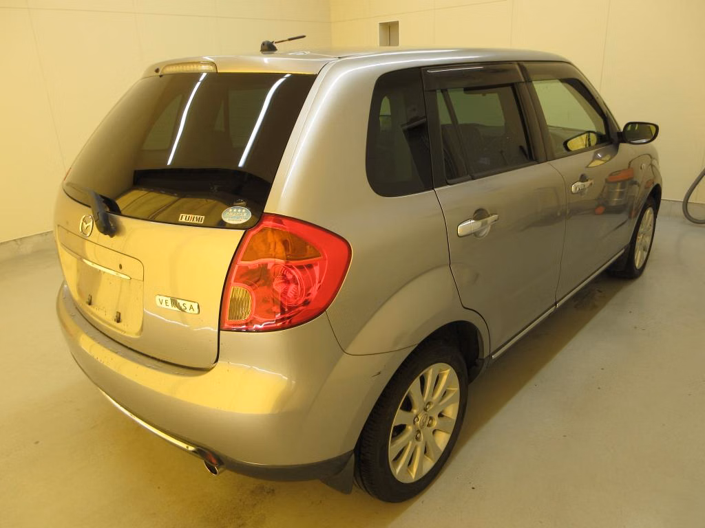 MAZDA VERISA