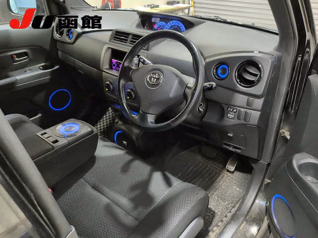 TOYOTA BB