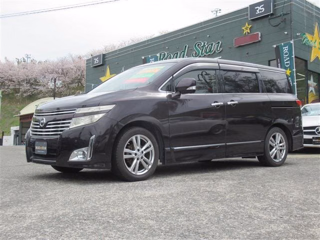 NISSAN ELGRAND