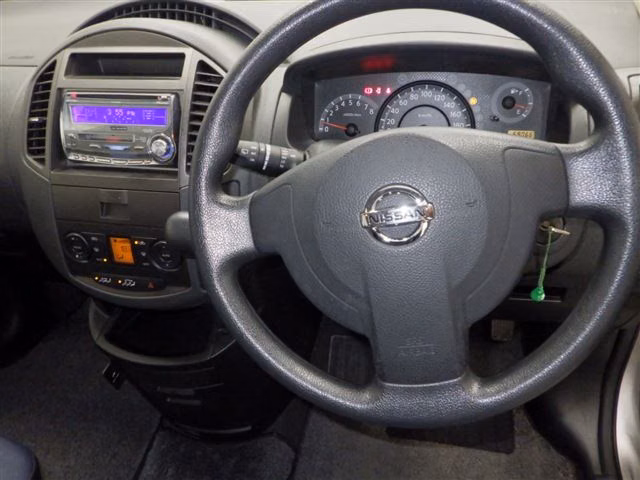 NISSAN LAFESTA