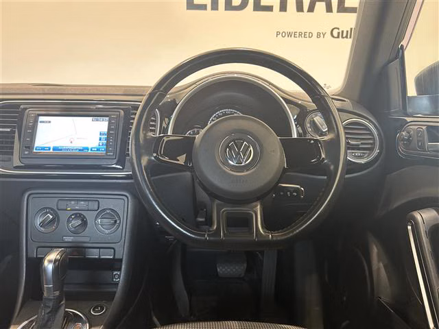 VOLKSWAGEN BEETLE