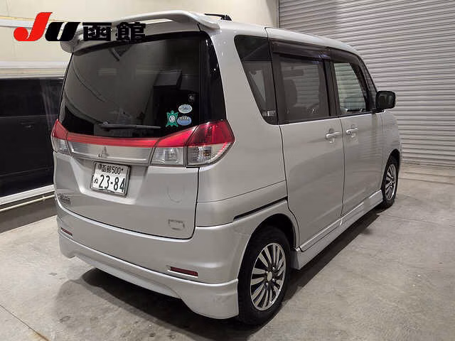 MITSUBISHI DELICA D:2