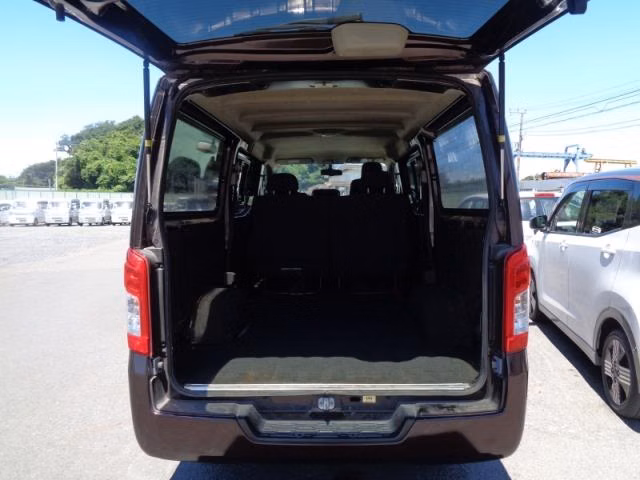 NISSAN NV350 CARAVAN