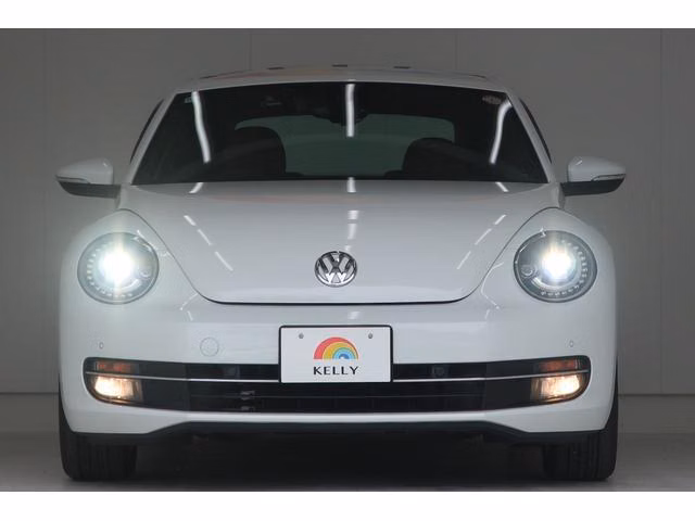 VOLKSWAGEN BEETLE