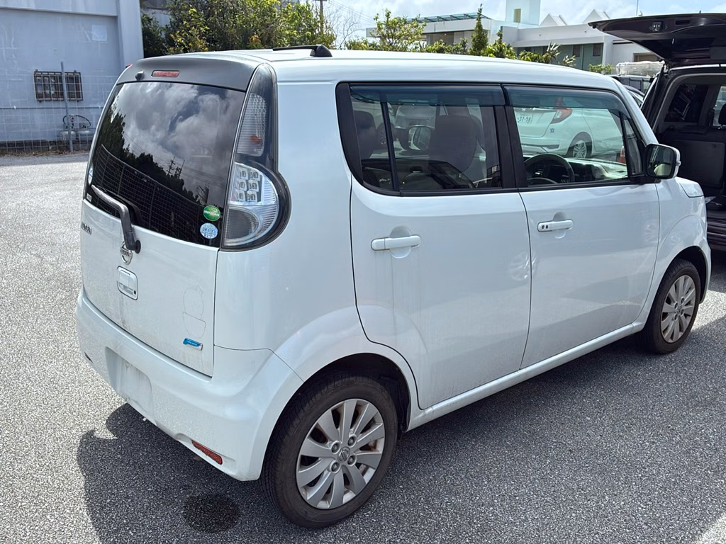 NISSAN MOCO
