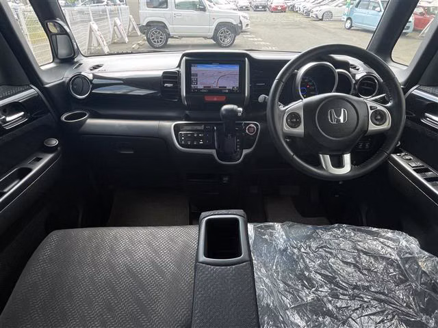 HONDA N-BOX