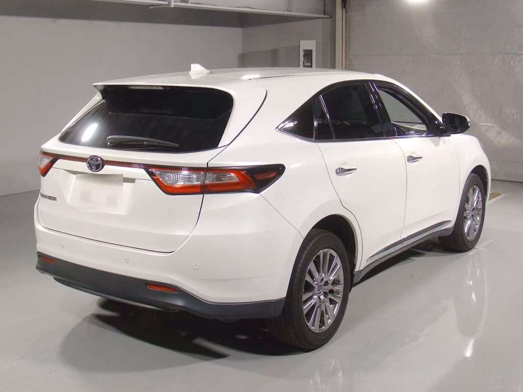 TOYOTA HARRIER