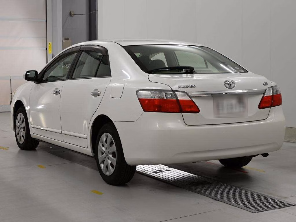 TOYOTA PREMIO