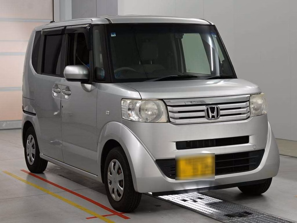 HONDA N-BOX