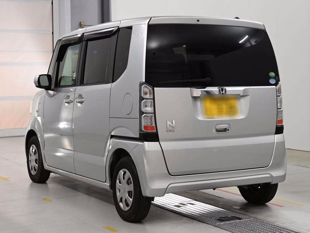 HONDA N-BOX