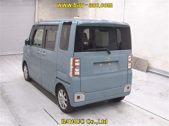 DAIHATSU WAKE