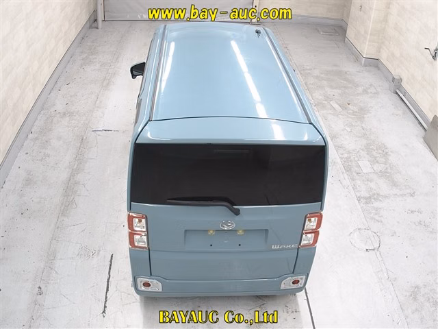 DAIHATSU WAKE