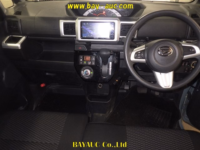 DAIHATSU WAKE
