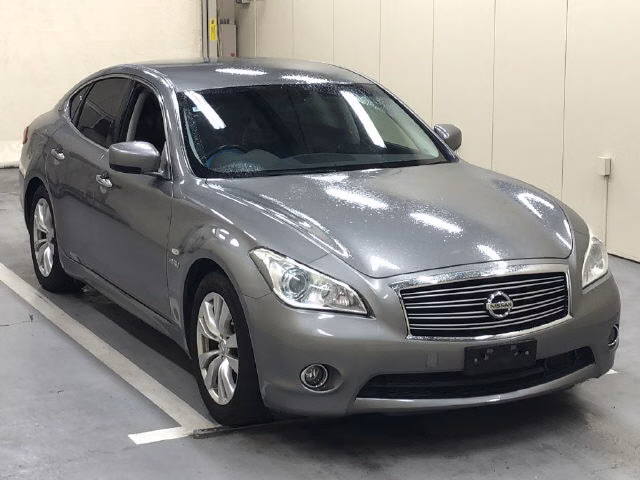 NISSAN FUGA