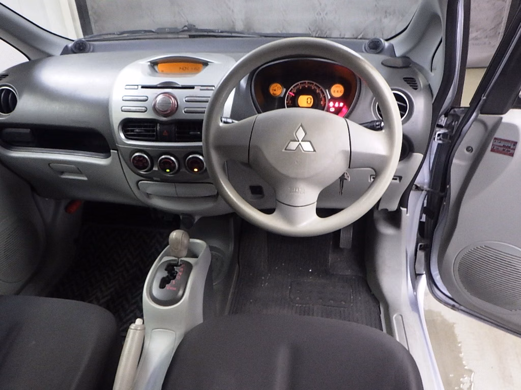 MITSUBISHI I