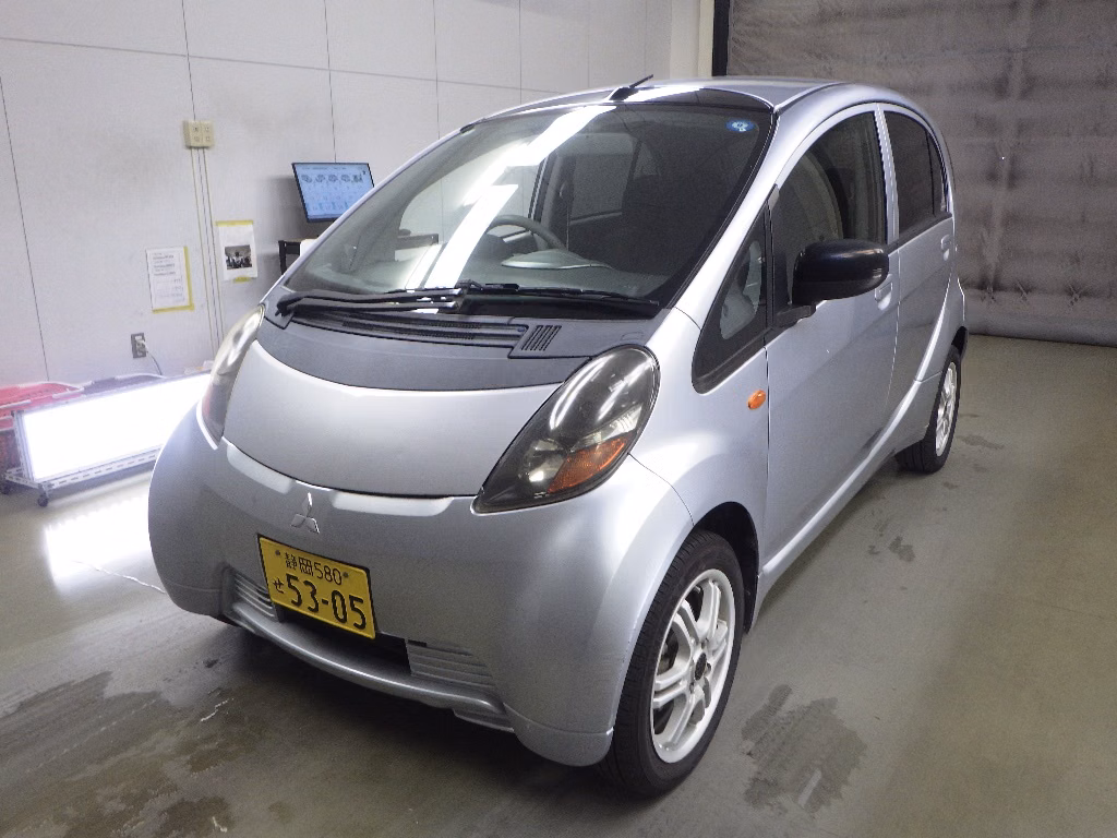 MITSUBISHI I